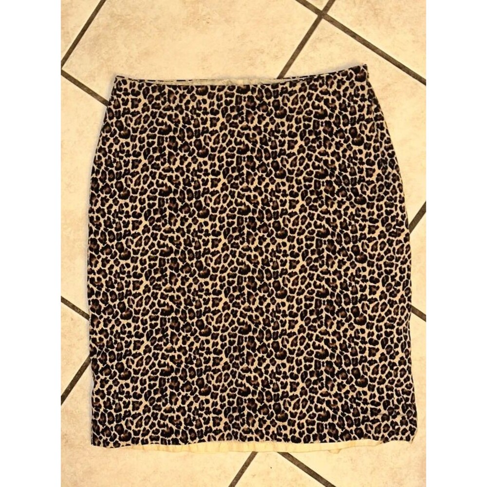 Women’s Cato Leopard Print Skirt Size 12
